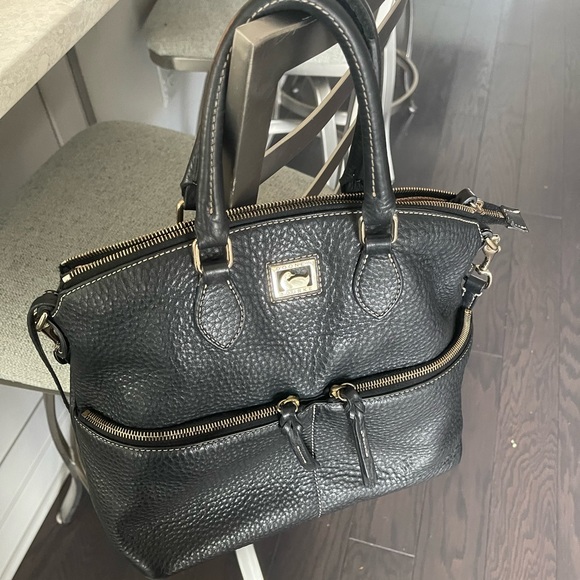 Dooney - Bourke - vintage in great shape! - Picture 1 of 4